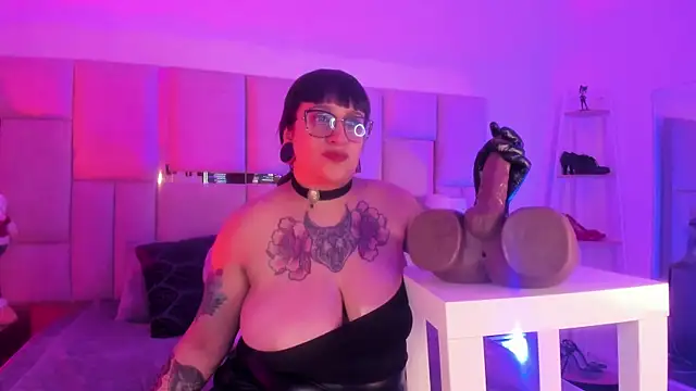 Violett_Sinclair's cam snapshot