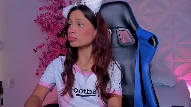 cora_22's cam snapshot