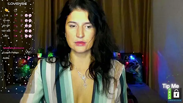 Alianna_Solo_Kisses's cam snapshot