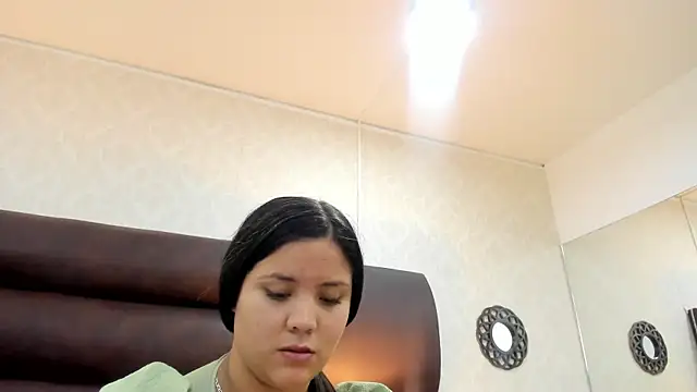 NahiaMonet's cam snapshot