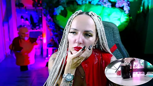 MonicaMaxwel's cam snapshot