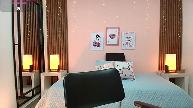 alina_martinelli's cam snapshot