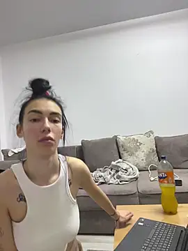 Celine_Roxelle's cam snapshot