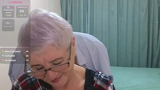 Sandra_Snowflake's cam snapshot