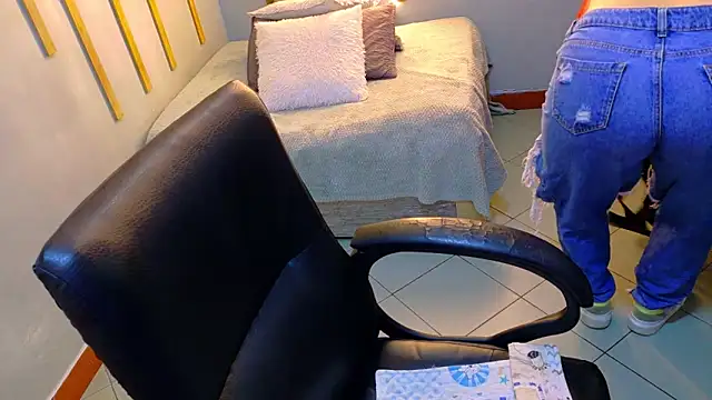 Angel_saez's cam snapshot