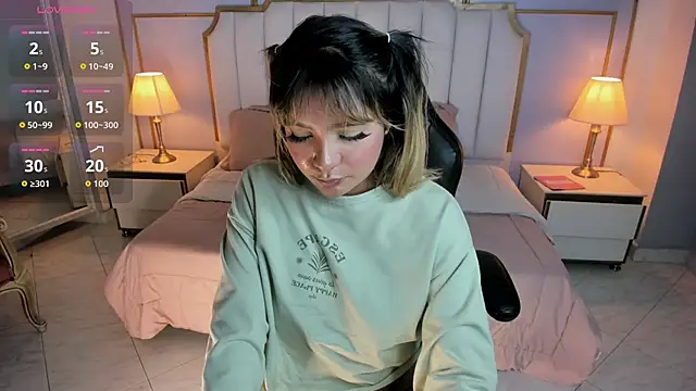 Emilly_mell's cam snapshot