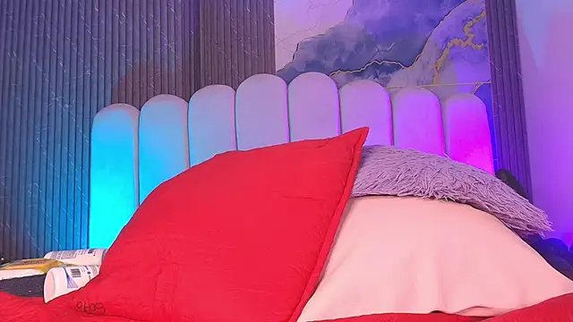 jones_maddy_'s cam snapshot