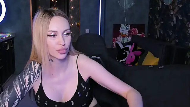 Blckmirrorr's cam snapshot