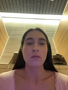 Holly_Play's cam snapshot