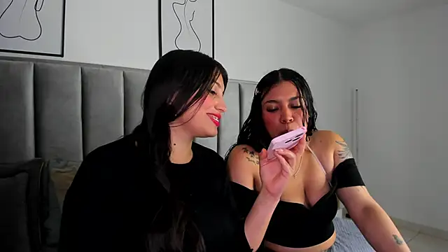 Kyla_Left's cam snapshot