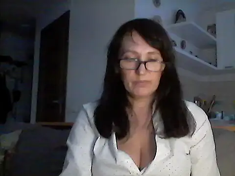 Elena48324's cam snapshot