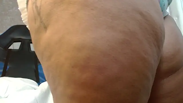 Yera_carey's cam snapshot