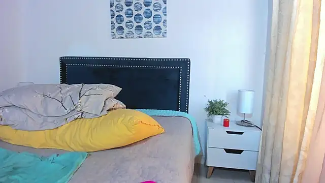 ZulyMichels's cam snapshot