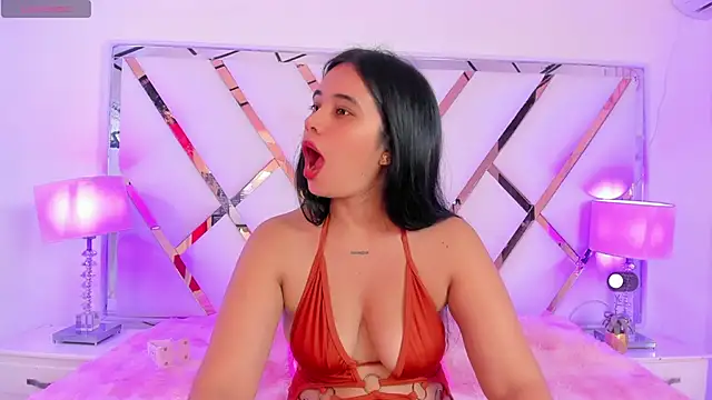 naughtysara20's cam snapshot