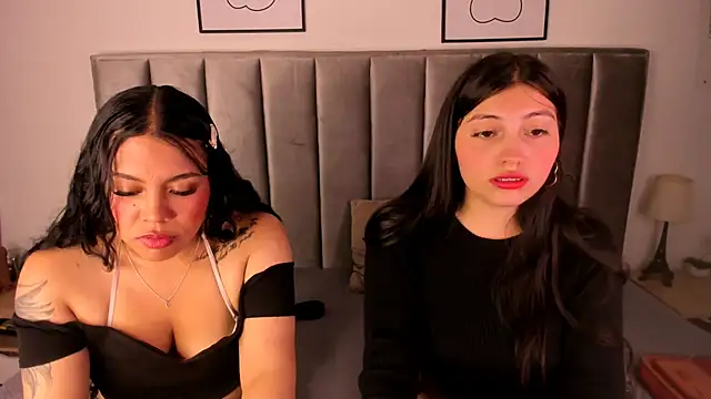 Kyra_Right's cam snapshot