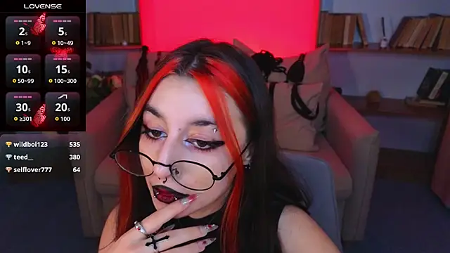 Mistress__Marcelline's cam snapshot