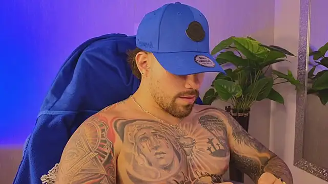 Ades_Lowe's cam snapshot