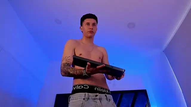 liaamsmiith_'s cam snapshot