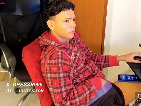 secret_justin7's cam snapshot