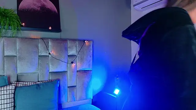 AmbarHills_1's cam snapshot