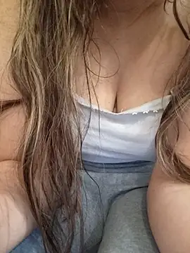 Sweet-arian's cam snapshot