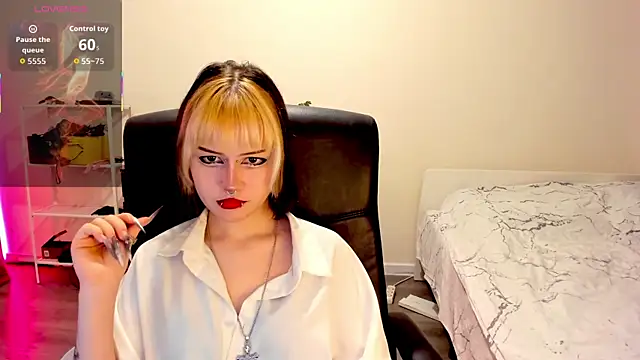 LiyaLuna's cam snapshot