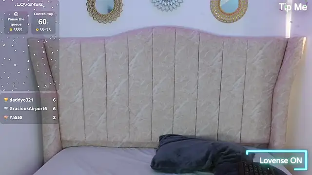 Chloe-love_'s cam snapshot