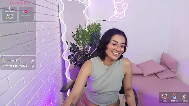 PEACHY_TAY's cam snapshot