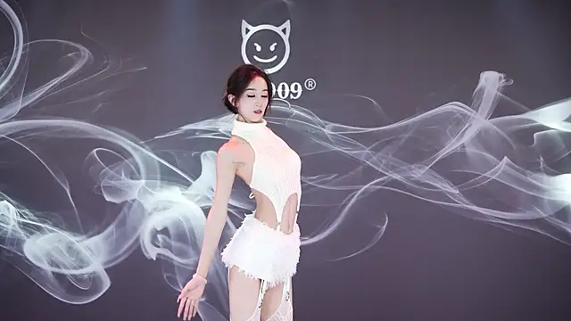 LU-909's cam snapshot