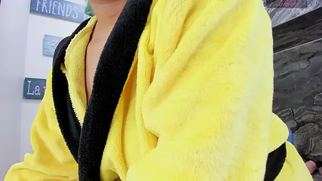 miss_danika's cam snapshot