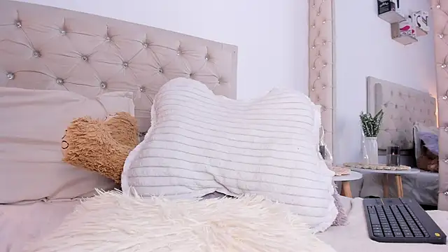 lorennahernandez01's cam snapshot