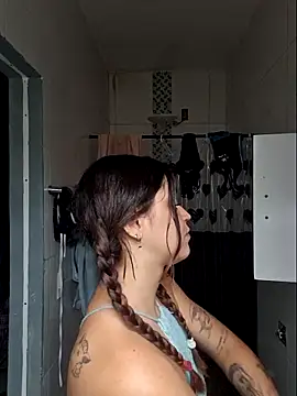 luuhcat09's cam snapshot