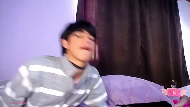 DaraKat18 live sex cam