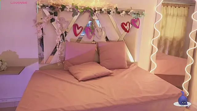 ZURY_TAY's cam snapshot