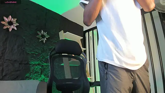 JacksonMuller_'s cam snapshot