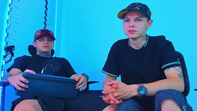 HOT_boy2025 live sex cam