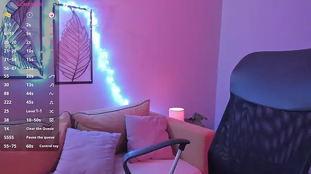 Hailey_Foxy's cam snapshot