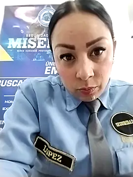 CRISTAL__11's cam snapshot