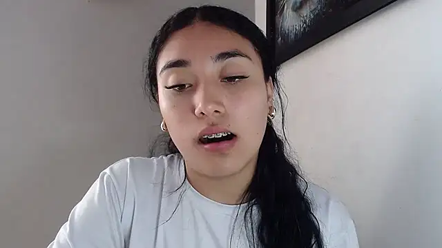 AmberGold-'s cam snapshot