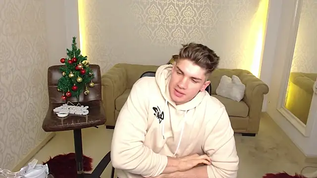 MaxKaiden live sex cam