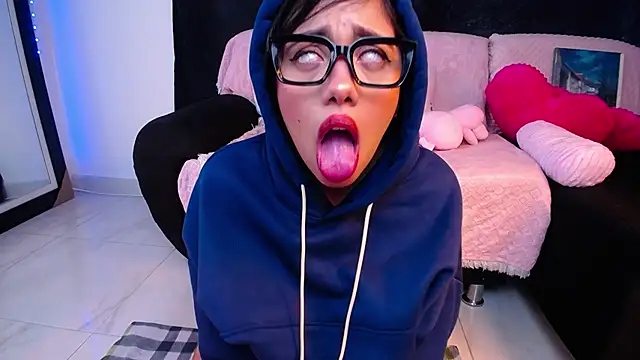 Isis_Valen live sex cam