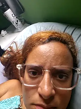 AliceRuivinha2 live sex cam