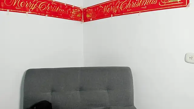 lara_and_danny's cam snapshot