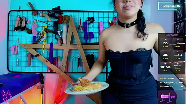 Mrmia_bdsm_extreme's cam snapshot