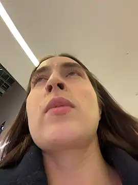 Holly_Play's cam snapshot