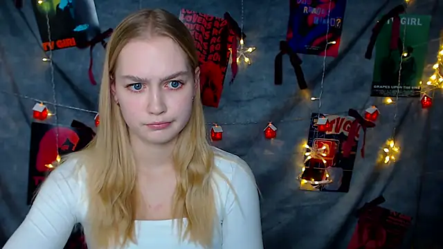 MademoiselleCl's cam snapshot