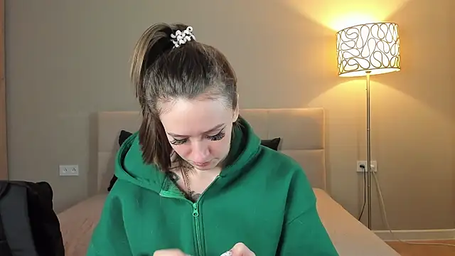 cutienaughtygirl's cam snapshot