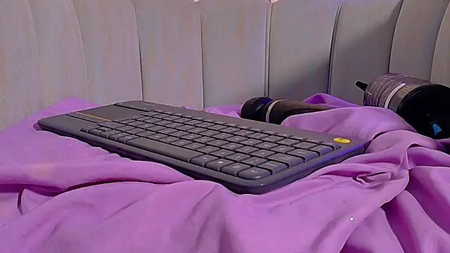 MaddieSteel's cam snapshot