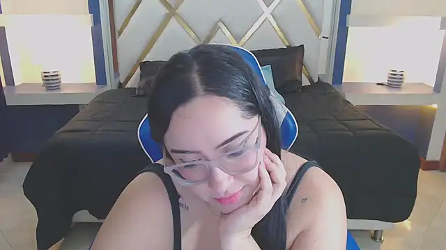 Sofiia_davis23's cam snapshot