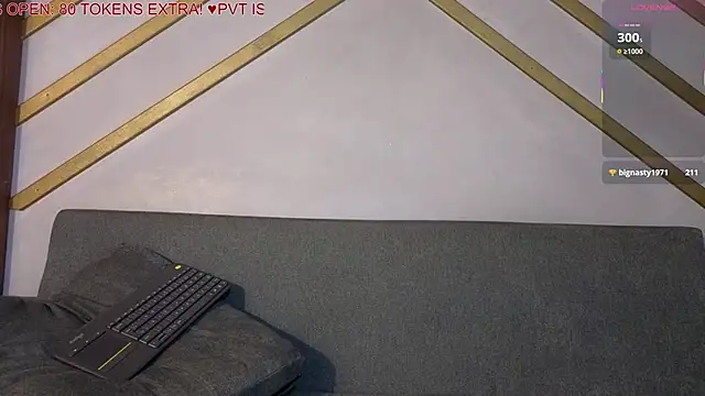 Emma_gatess's web cam